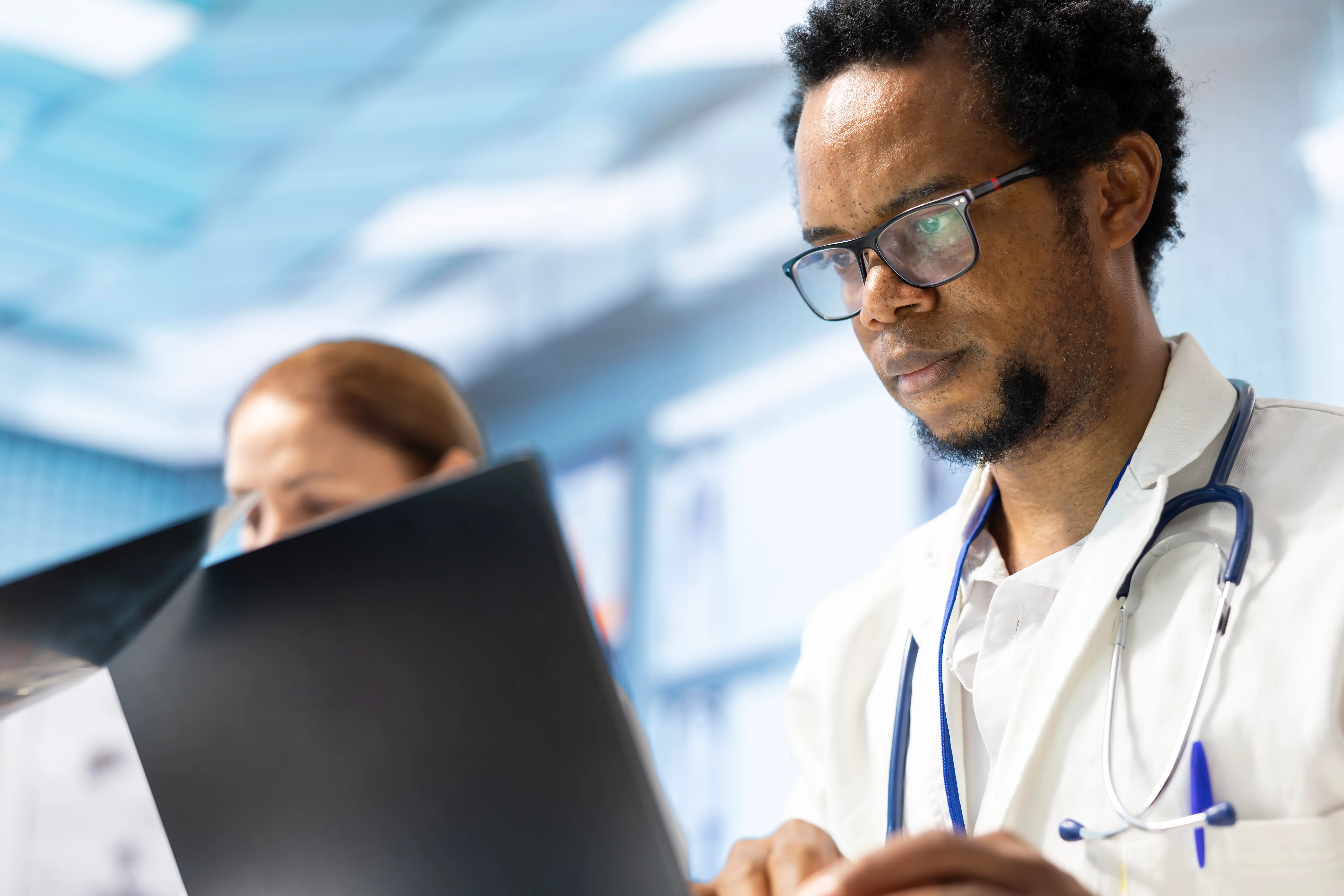 Data Governance in Healthcare Analytics